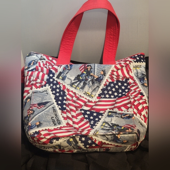 White Cross 2001 9/11 Memorial American Heroes Crafted Purse/Bag - Picture 2 of 16